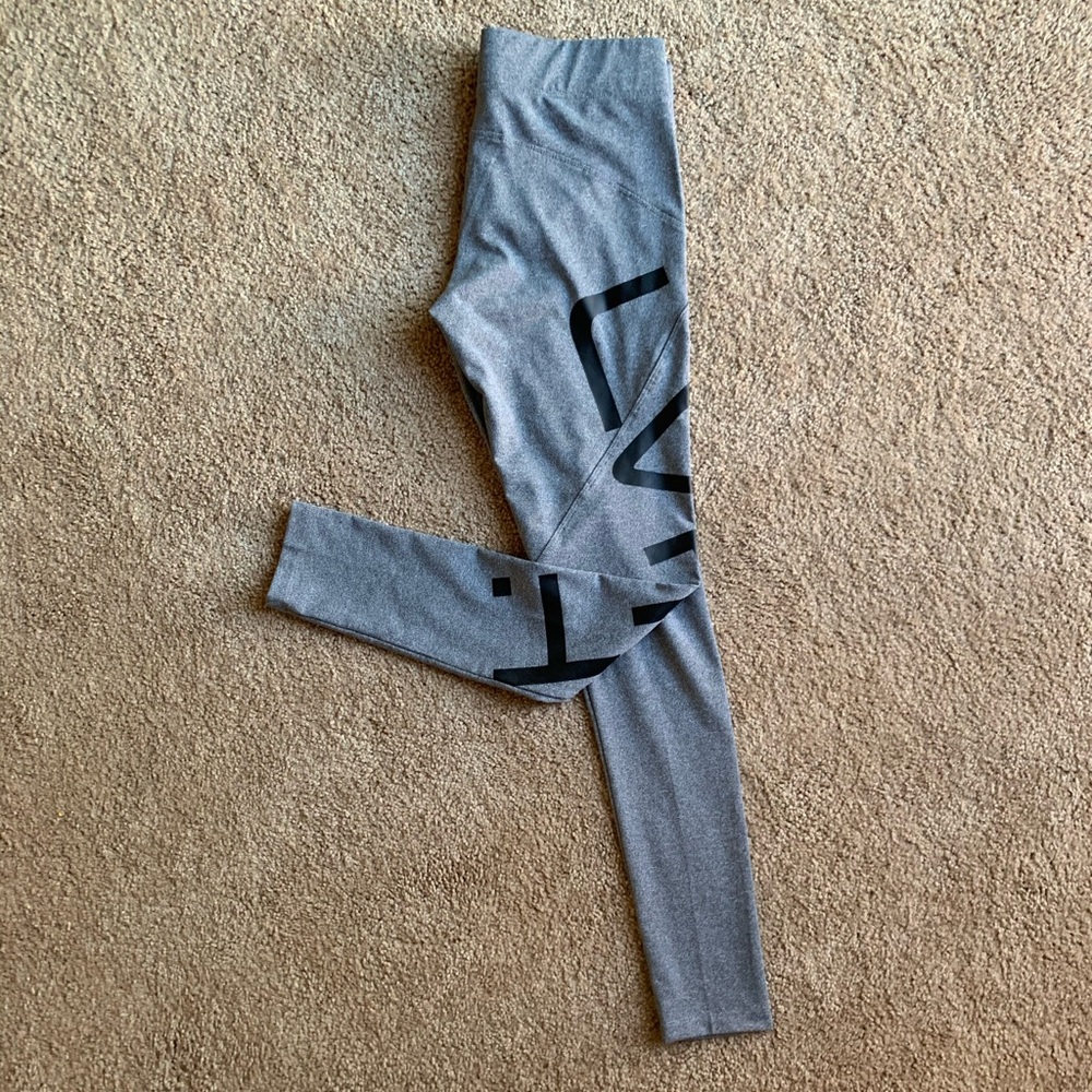 Gray LiveFit Leggings with Side Pocket